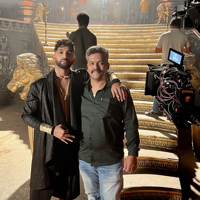 Vivaswan and director Satyam Raj on the SUMN4U staircase set