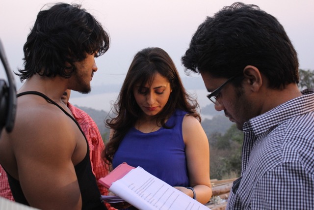 Behind the scenes of The Darkness, photograph 4