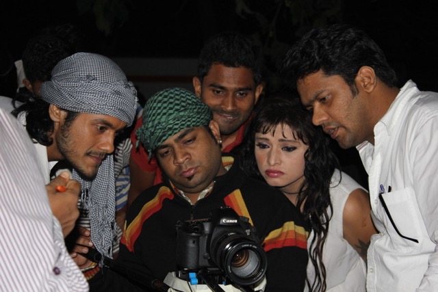 Behind the scenes of The Darkness, photograph 24